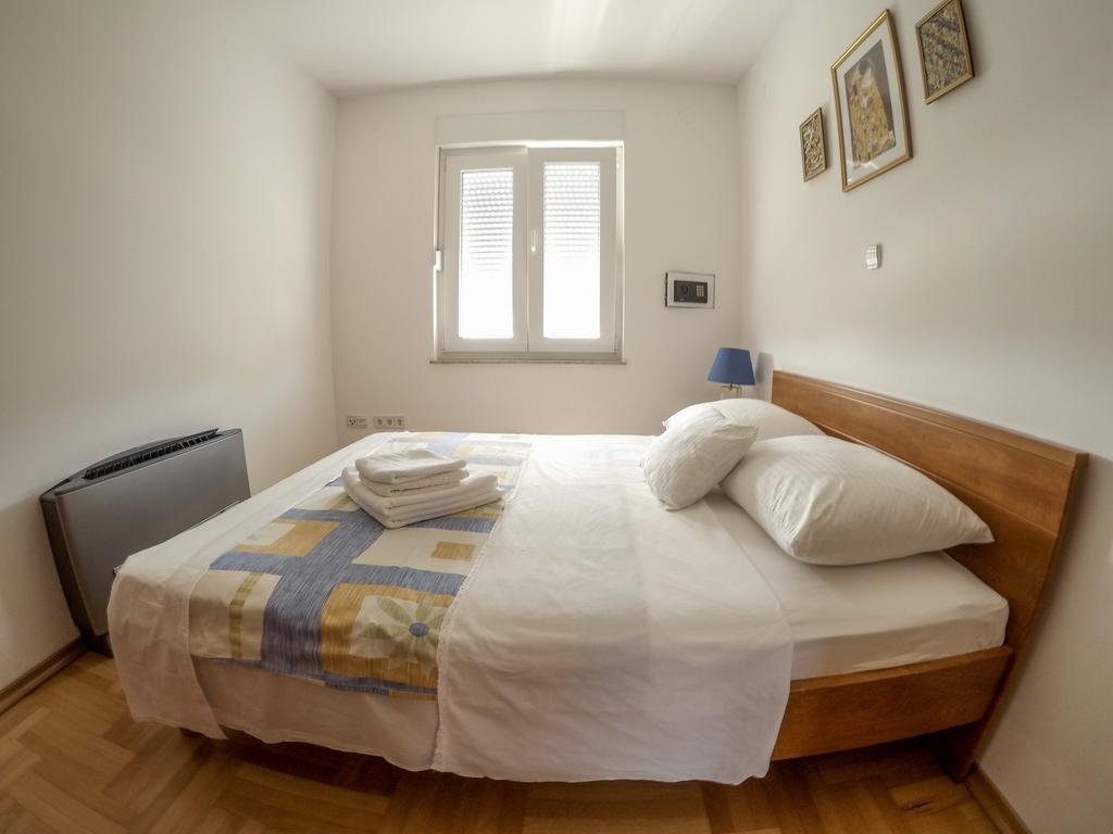 Apartments Car Kampor Room photo